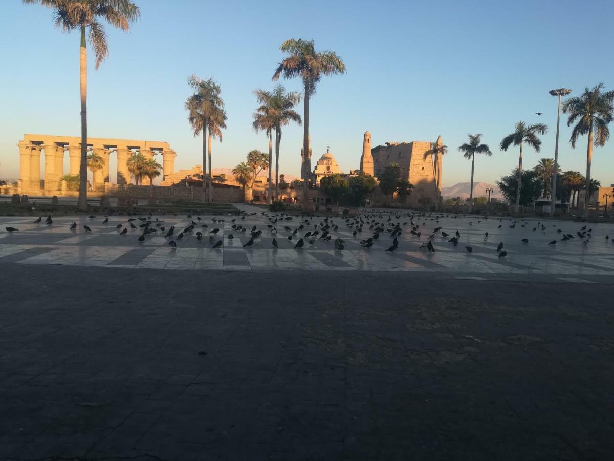 Luxor Palace Exterior foto
